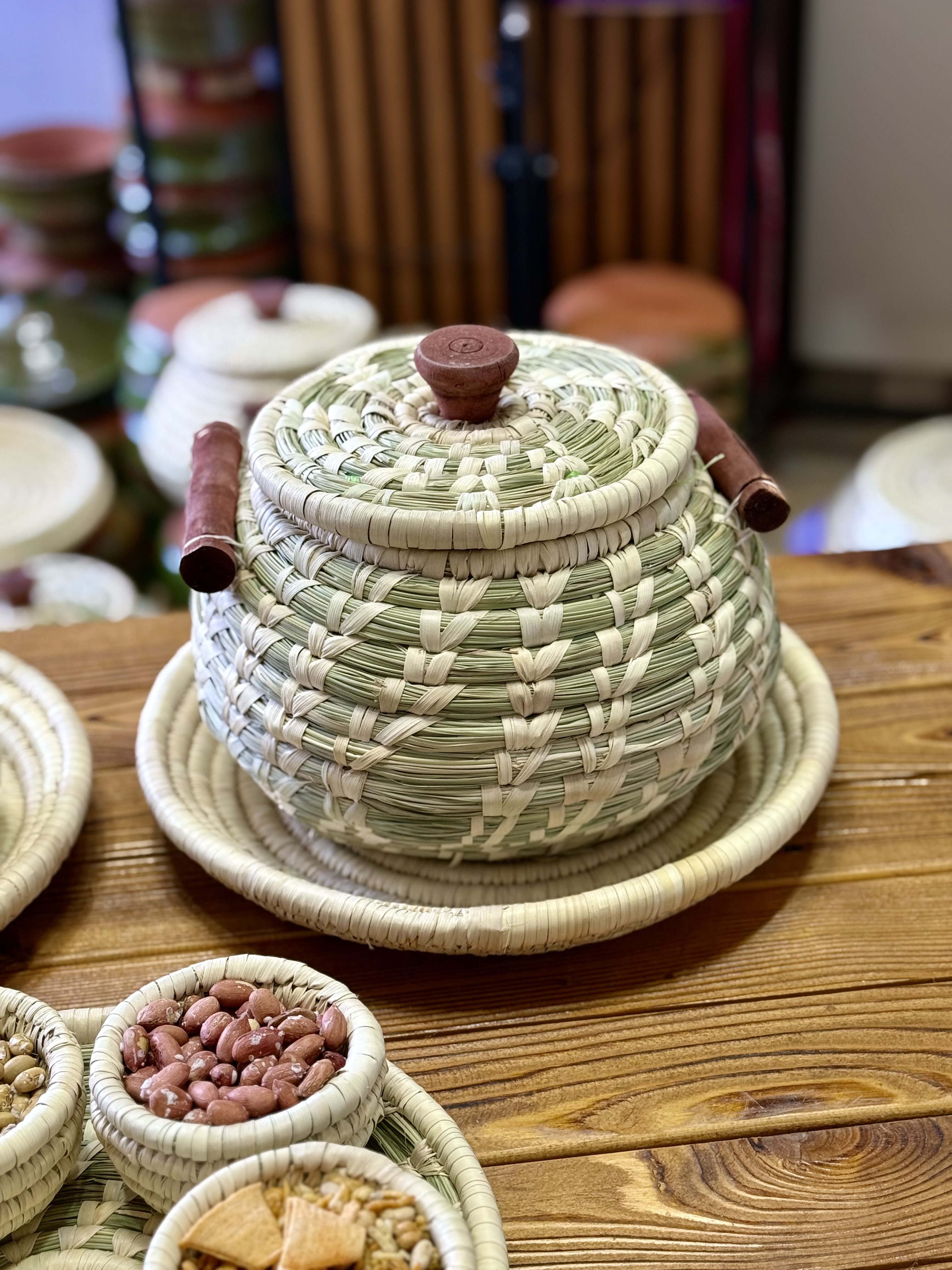 جا برنجی حصیری گندمی ۱۰ ۱۲ کیلویی با پیمانه