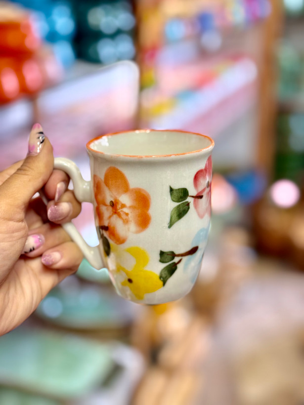 لیوان سرامیکی گلدار