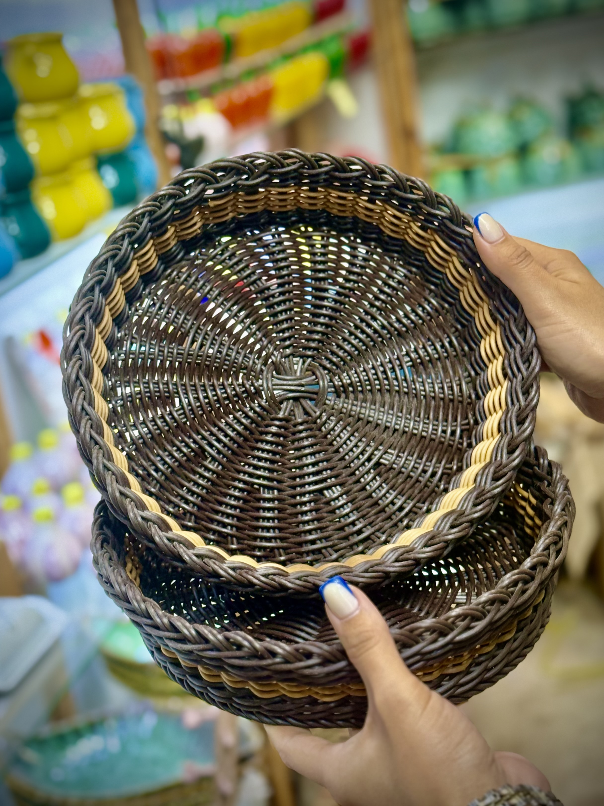 سبد نان و سبزی پلاستیکی